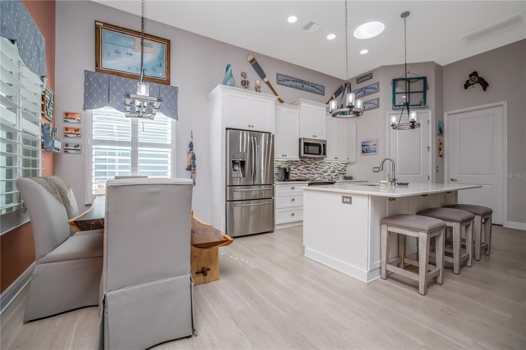 For Rent: $3,650 (3 beds, 2 baths, 1709 Square Feet)