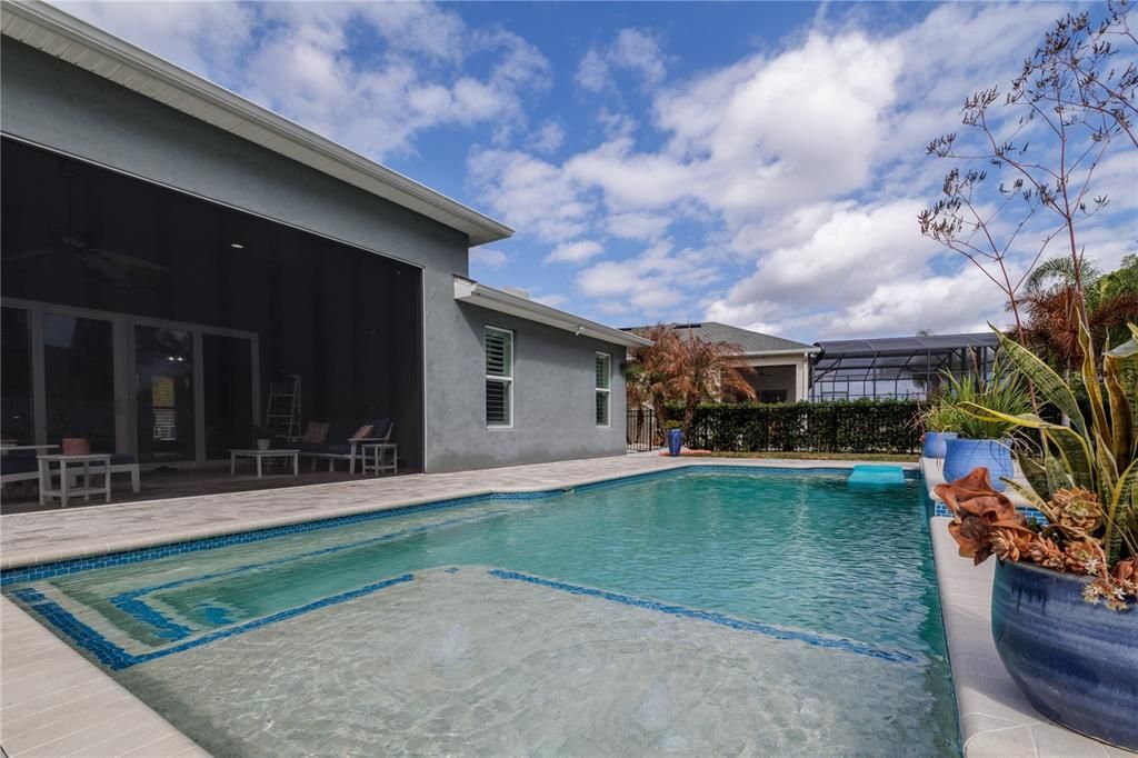 For Rent: $3,650 (3 beds, 2 baths, 1709 Square Feet)
