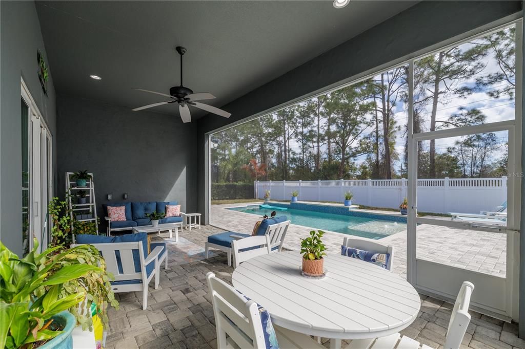 For Rent: $3,650 (3 beds, 2 baths, 1709 Square Feet)