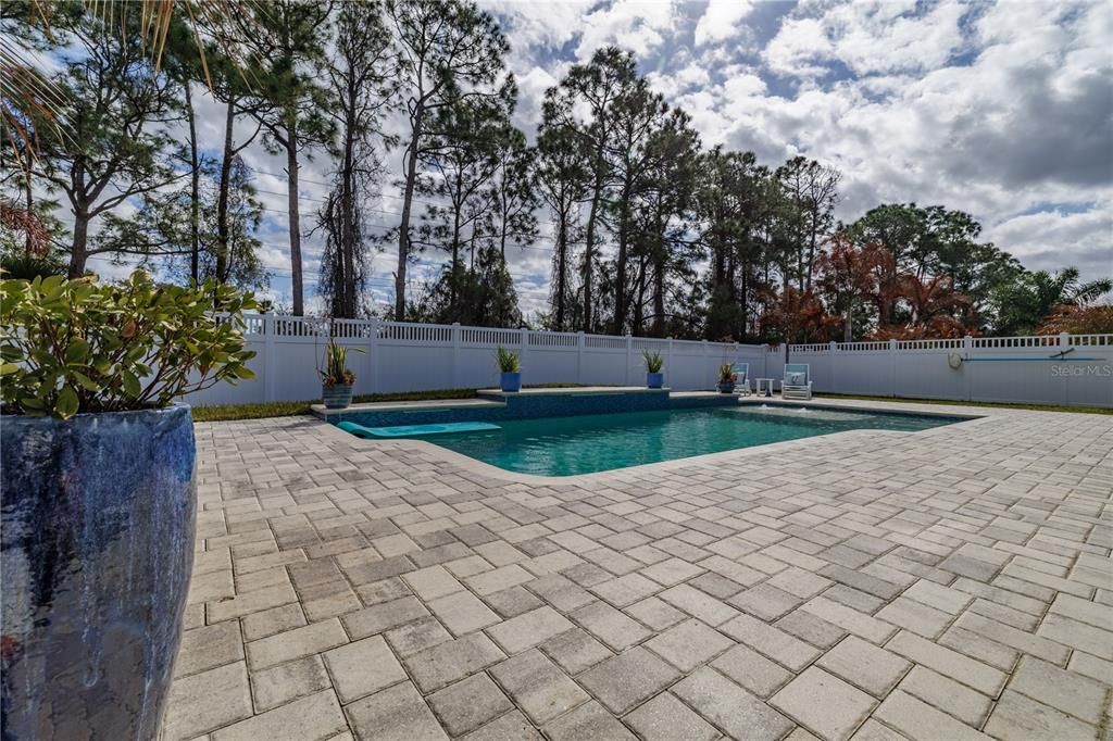 For Rent: $3,650 (3 beds, 2 baths, 1709 Square Feet)