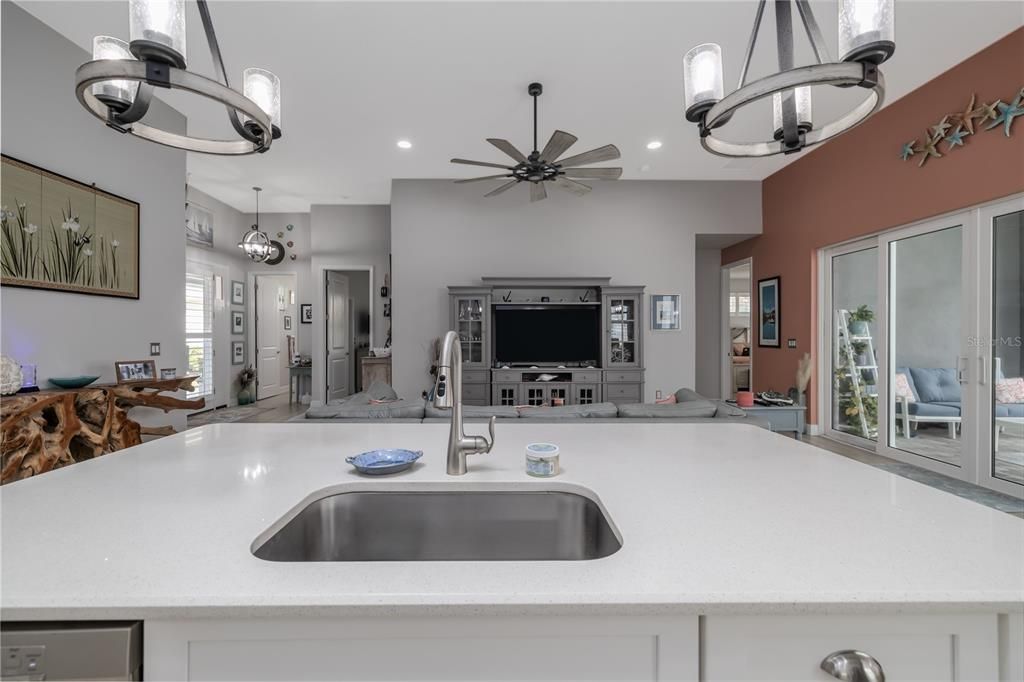 For Rent: $3,650 (3 beds, 2 baths, 1709 Square Feet)