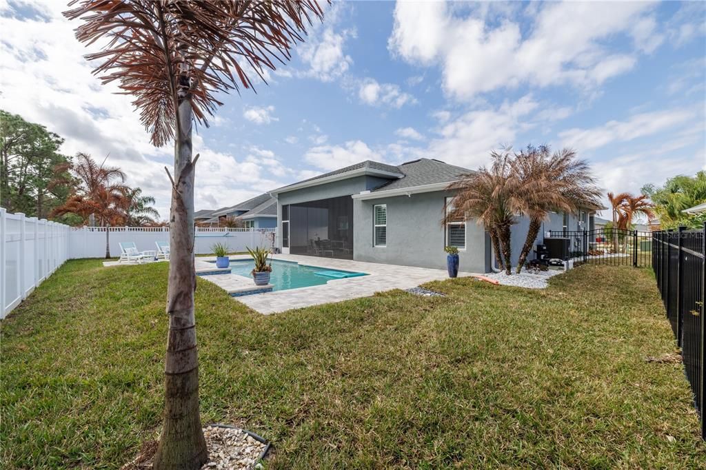 For Rent: $3,650 (3 beds, 2 baths, 1709 Square Feet)
