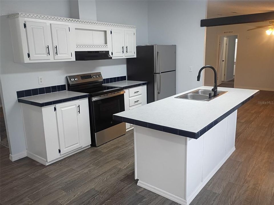 For Sale: $269,900 (3 beds, 2 baths, 1620 Square Feet)