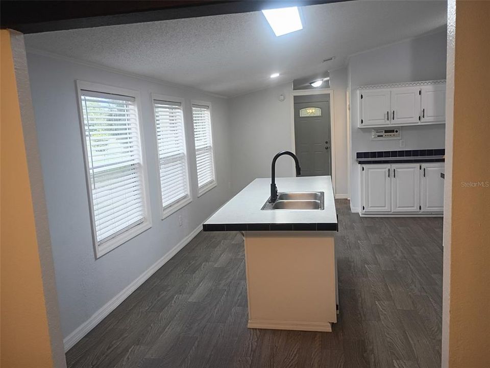 For Sale: $269,900 (3 beds, 2 baths, 1620 Square Feet)