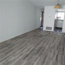 В аренду: $1,400 (2 спален, 2 ванн, 960 Квадратных фут)