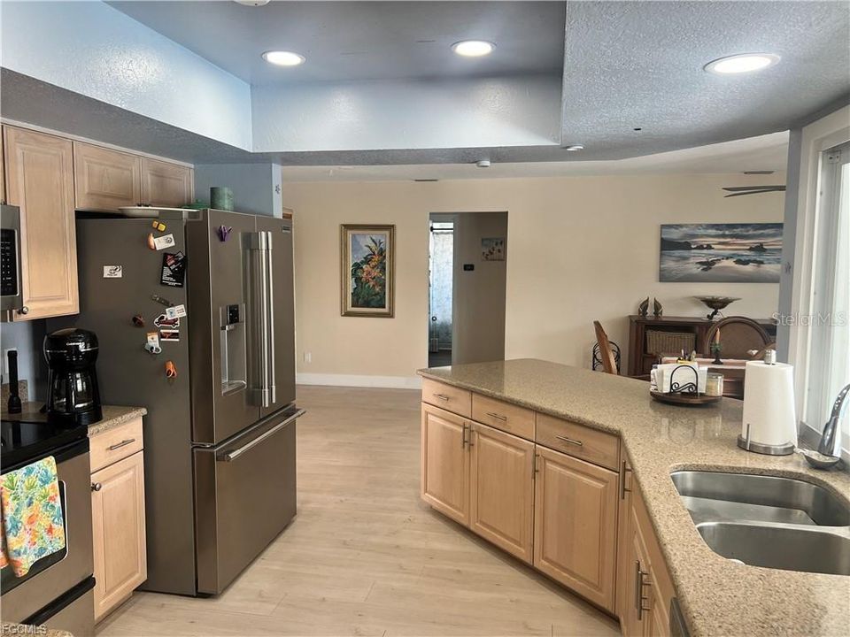 For Sale: $309,000 (3 beds, 2 baths, 1803 Square Feet)