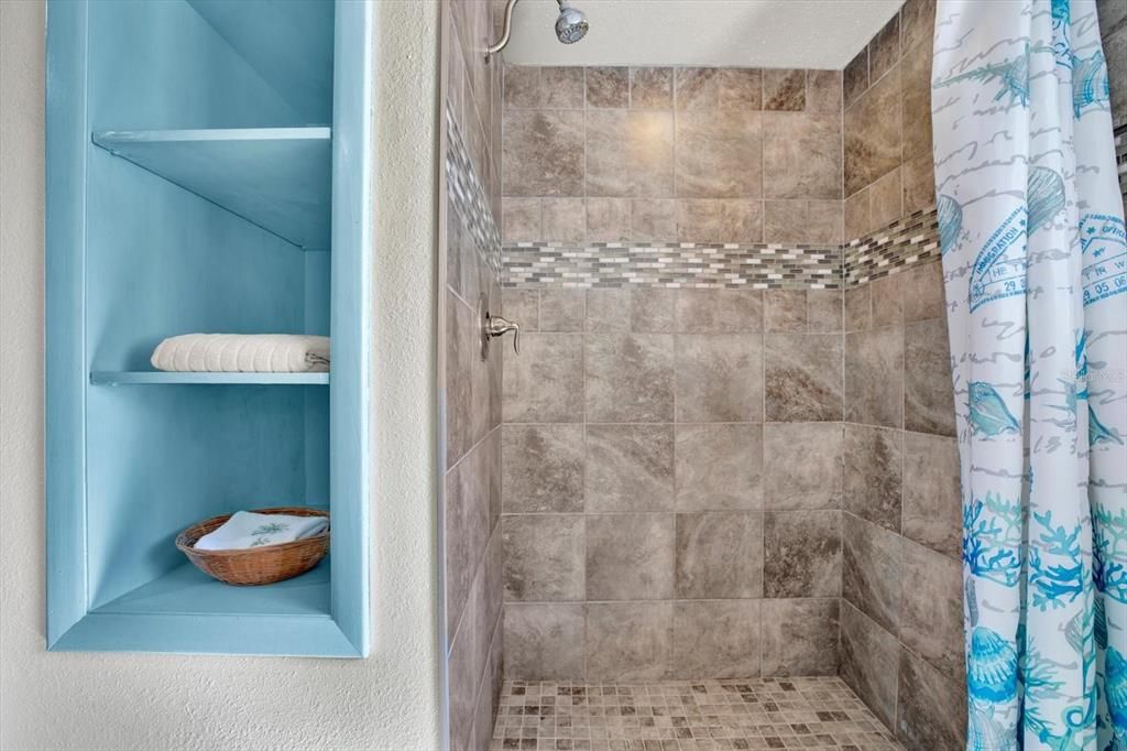 На продажу: $475,000 (3 спален, 2 ванн, 1556 Квадратных фут)
