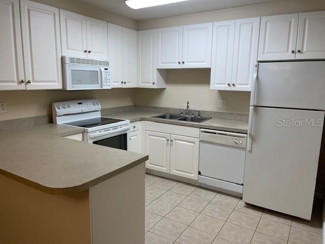 For Rent: $1,450 (3 beds, 2 baths, 1384 Square Feet)