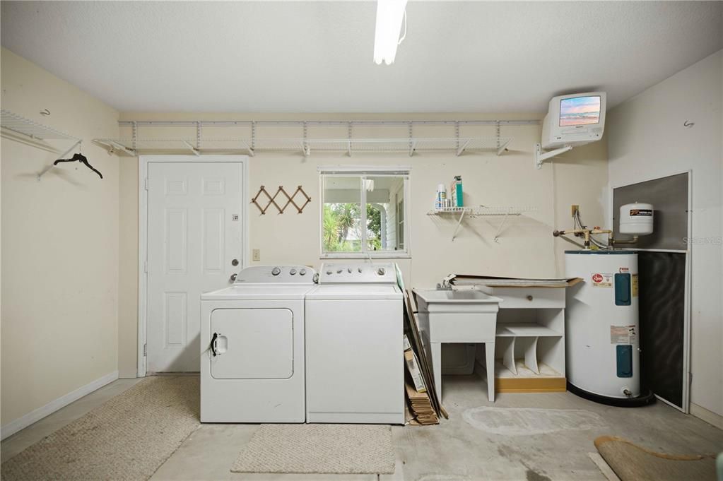 En Venta: $209,900 (2 camas, 2 baños, 990 Pies cuadrados)