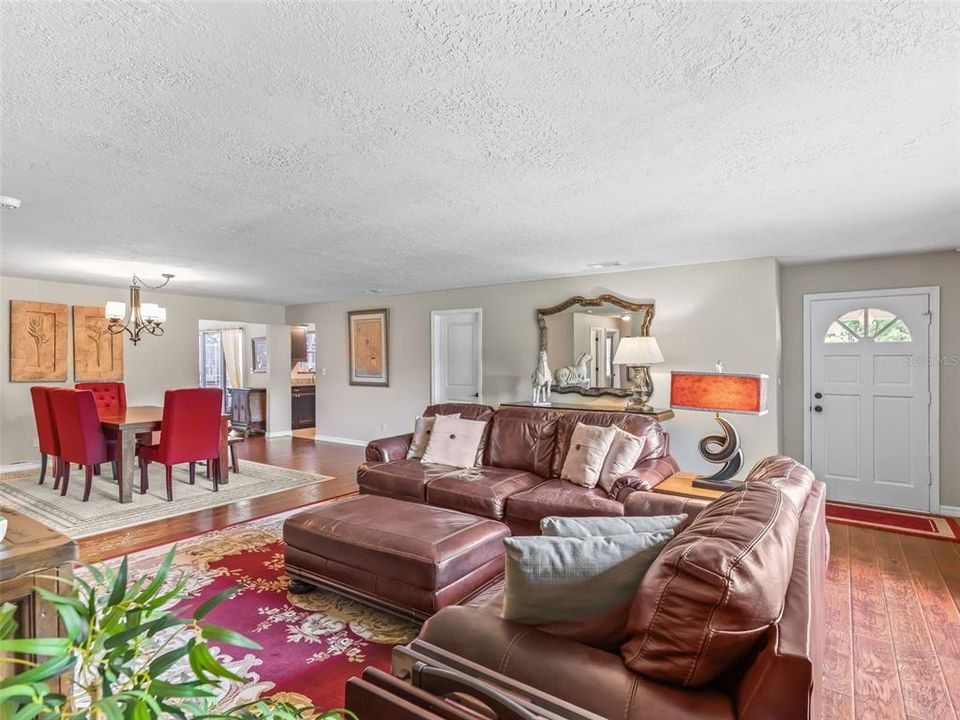 For Sale: $1,325,000 (6 beds, 3 baths, 3141 Square Feet)
