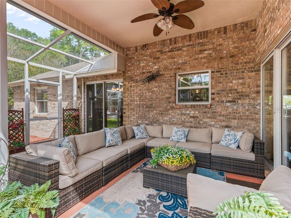 For Sale: $1,325,000 (6 beds, 3 baths, 3141 Square Feet)