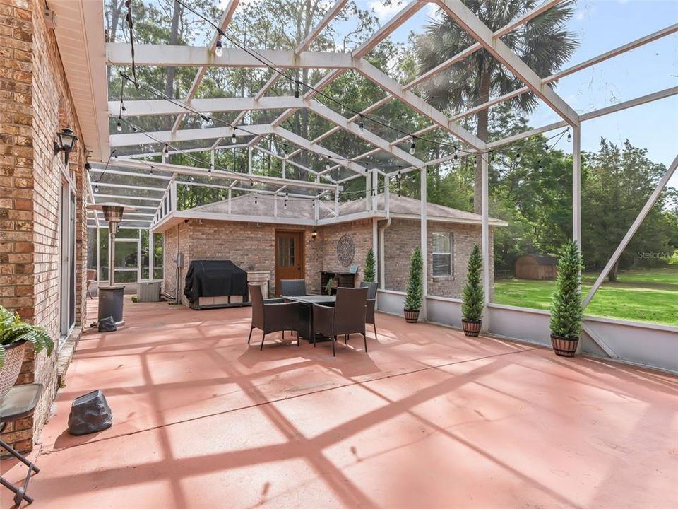For Sale: $1,325,000 (6 beds, 3 baths, 3141 Square Feet)