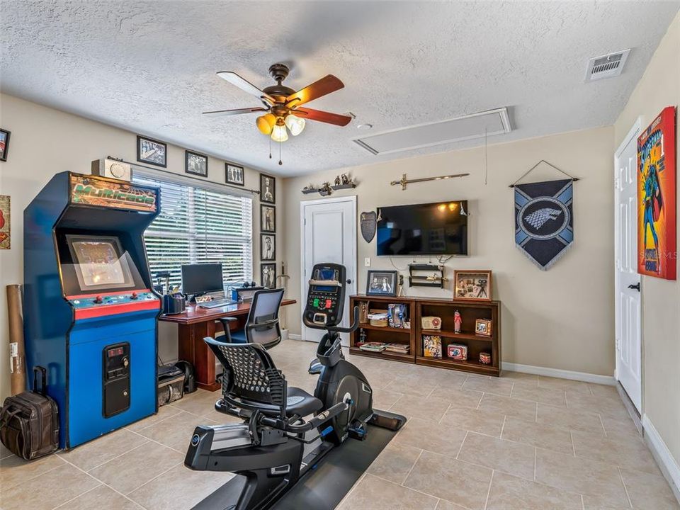 For Sale: $1,325,000 (6 beds, 3 baths, 3141 Square Feet)