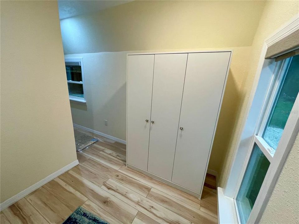 For Sale: $129,900 (1 beds, 1 baths, 234 Square Feet)