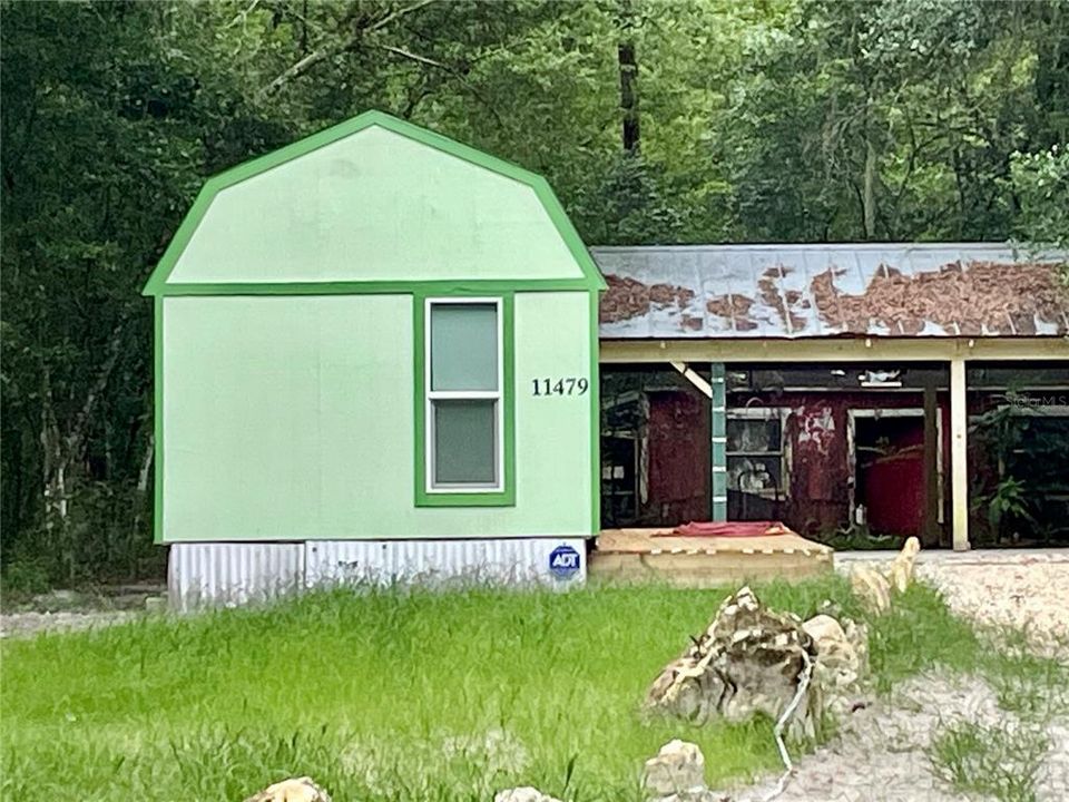 For Sale: $129,900 (1 beds, 1 baths, 234 Square Feet)