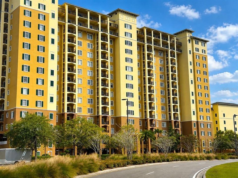 For Sale: $145,000 (2 beds, 2 baths, 1060 Square Feet)