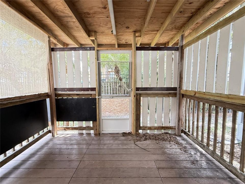 For Rent: $1,700 (3 beds, 3 baths, 1412 Square Feet)
