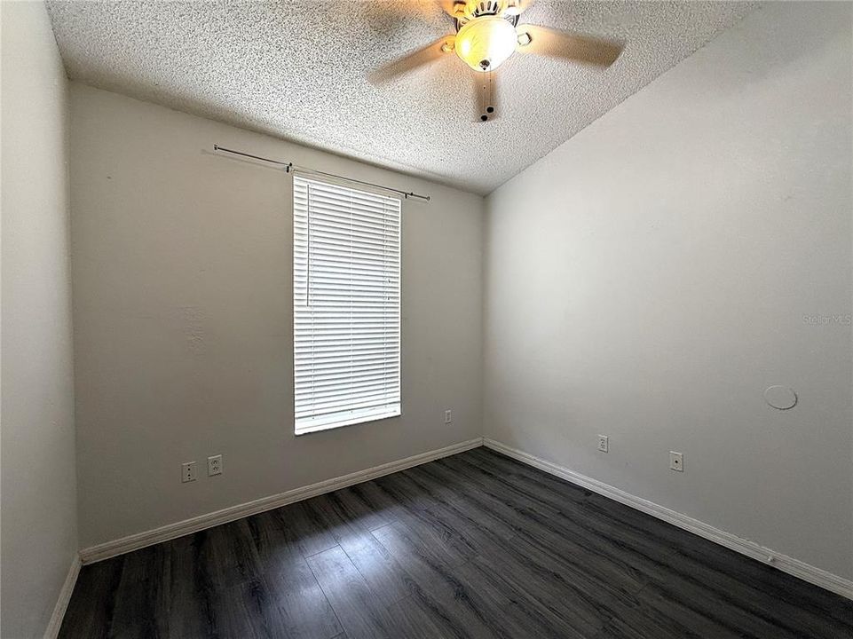 For Rent: $1,700 (3 beds, 3 baths, 1412 Square Feet)