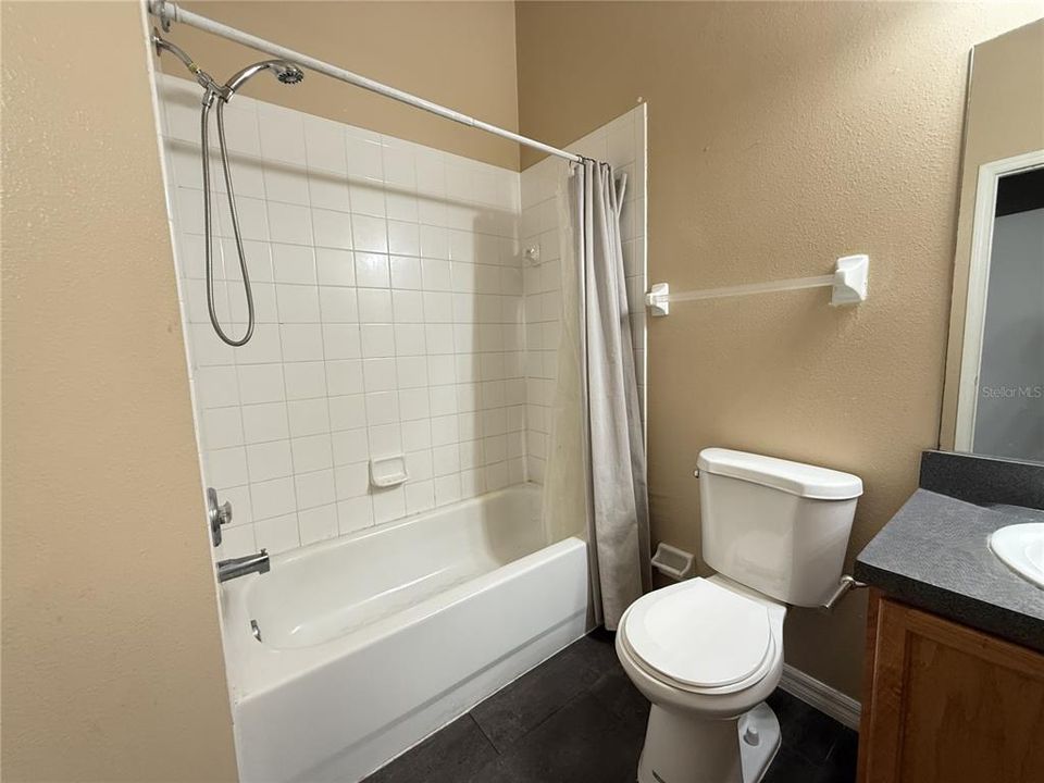 For Rent: $1,700 (3 beds, 3 baths, 1412 Square Feet)