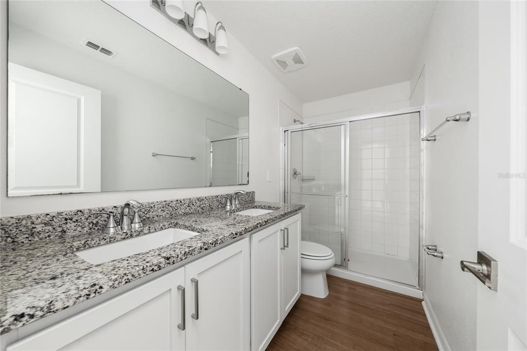 В аренду: $2,050 (3 спален, 2 ванн, 1556 Квадратных фут)