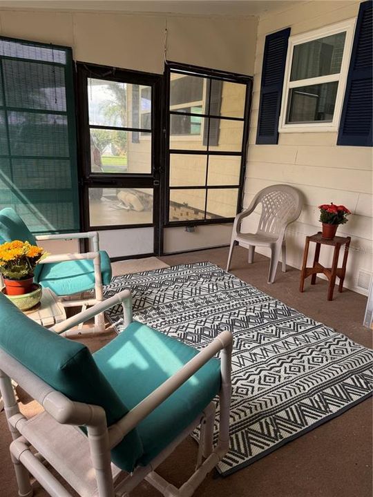 For Sale: $165,000 (2 beds, 2 baths, 1014 Square Feet)