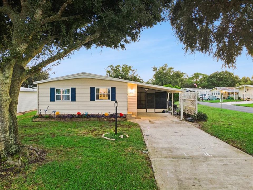 For Sale: $165,000 (2 beds, 2 baths, 1014 Square Feet)