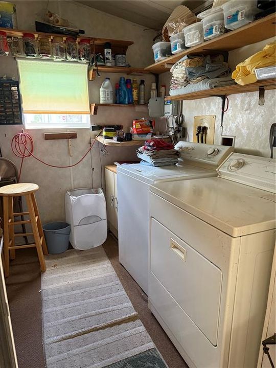 For Sale: $165,000 (2 beds, 2 baths, 1014 Square Feet)