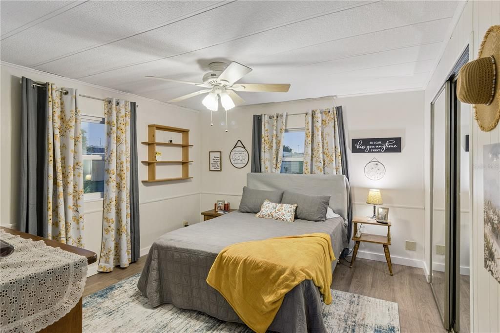 For Sale: $165,000 (2 beds, 2 baths, 1014 Square Feet)
