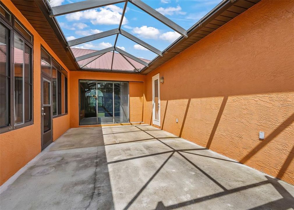 На продажу: $1,800,000 (4 спален, 2 ванн, 2734 Квадратных фут)