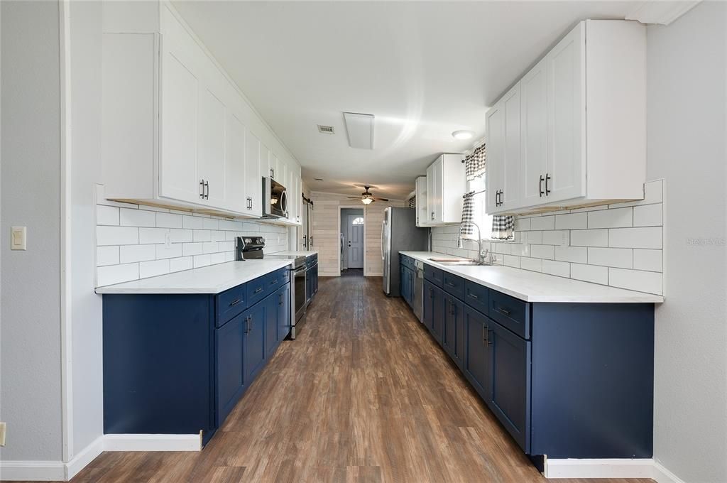For Sale: $369,000 (4 beds, 2 baths, 1984 Square Feet)