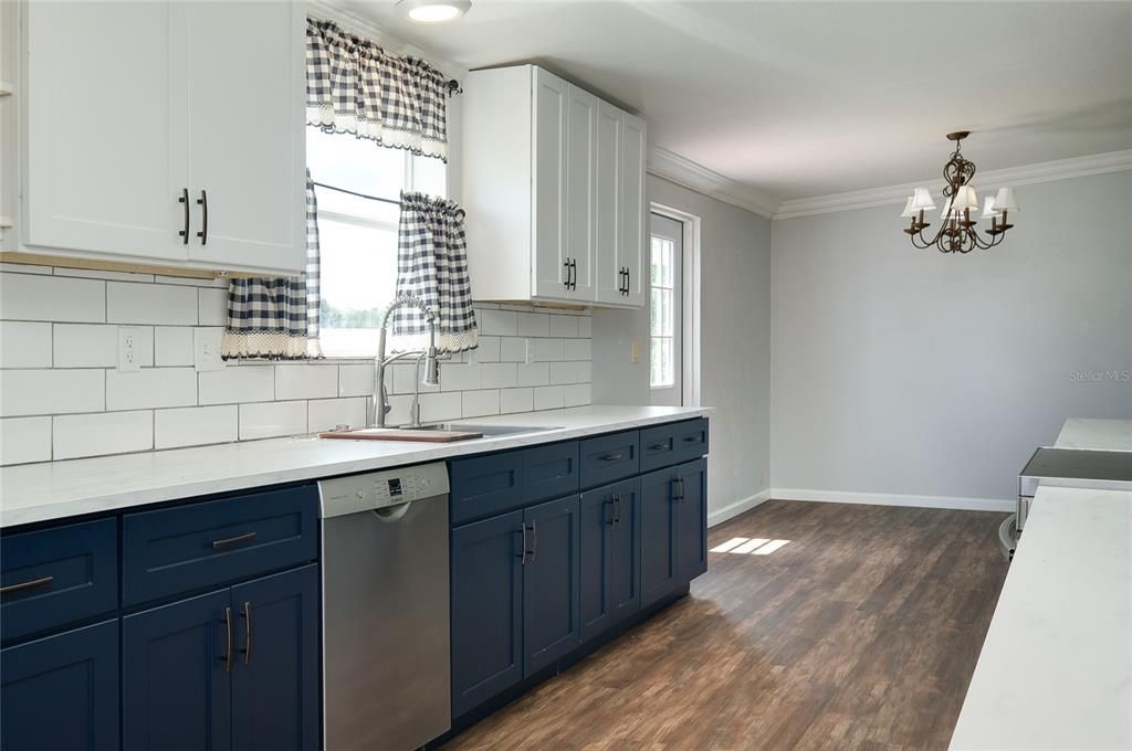 For Sale: $369,000 (4 beds, 2 baths, 1984 Square Feet)