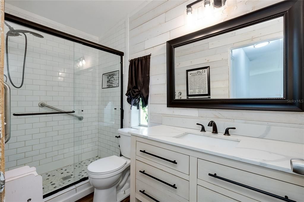 For Sale: $369,000 (4 beds, 2 baths, 1984 Square Feet)