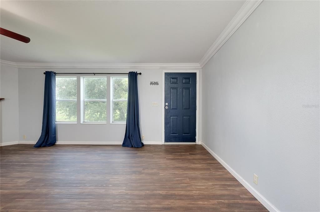 For Sale: $369,000 (4 beds, 2 baths, 1984 Square Feet)
