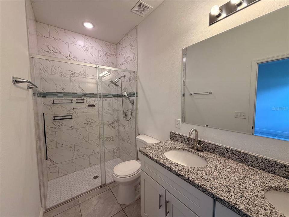 For Rent: $2,200 (4 beds, 2 baths, 1578 Square Feet)