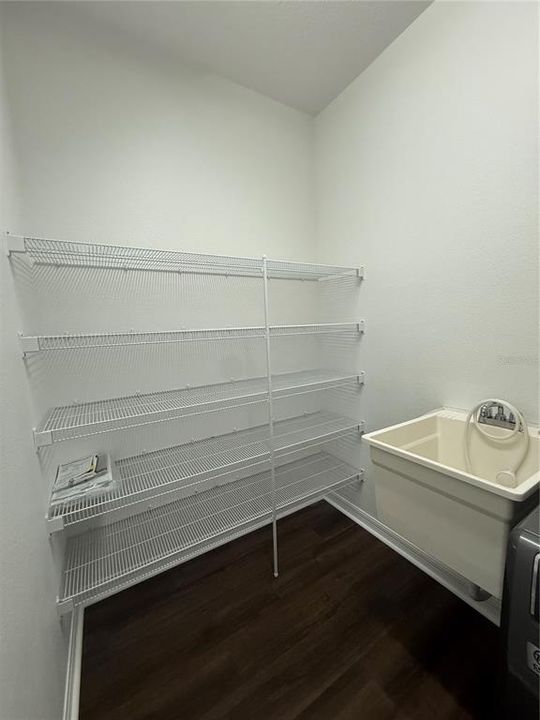 В аренду: $2,500 (4 спален, 2 ванн, 1710 Квадратных фут)