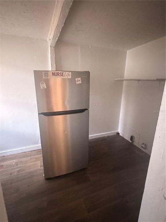 For Sale: $159,000 (2 beds, 1 baths, 958 Square Feet)