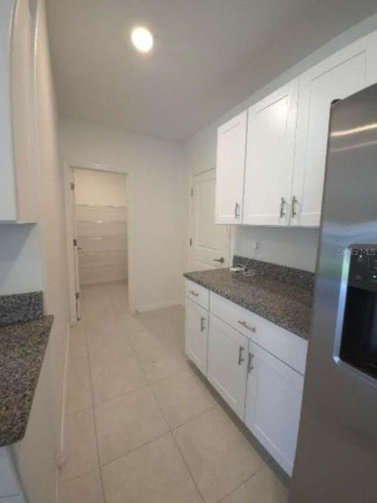 For Rent: $2,900 (6 beds, 3 baths, 3092 Square Feet)