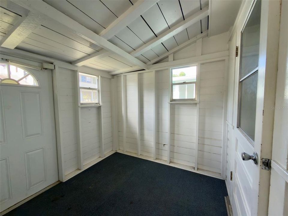 For Sale: $275,000 (3 beds, 2 baths, 1738 Square Feet)