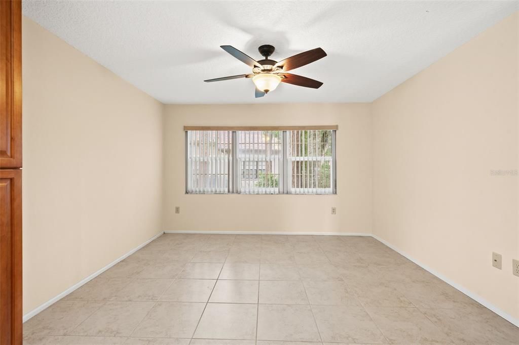 For Sale: $229,700 (2 beds, 2 baths, 1369 Square Feet)