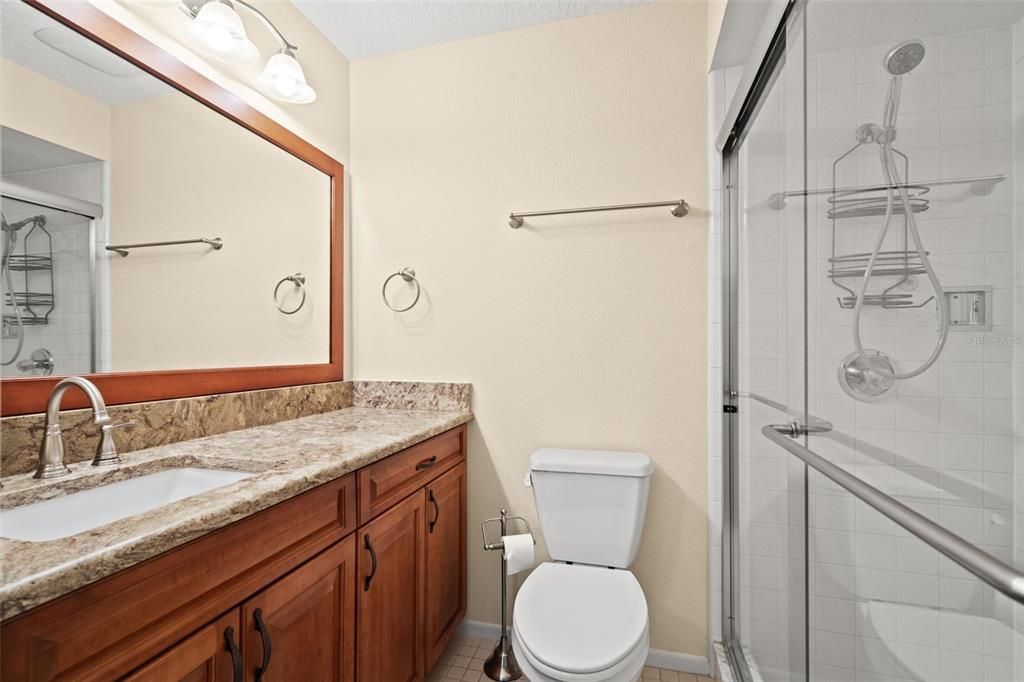 For Sale: $229,700 (2 beds, 2 baths, 1369 Square Feet)