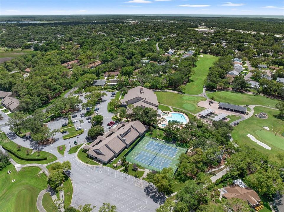 For Sale: $229,700 (2 beds, 2 baths, 1369 Square Feet)