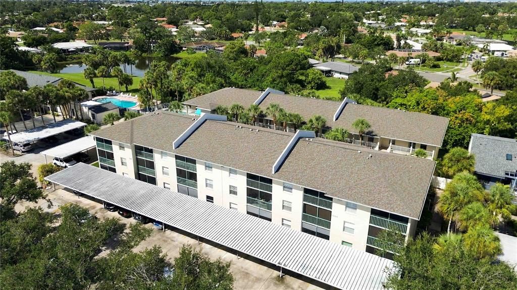 For Sale: $165,000 (2 beds, 2 baths, 941 Square Feet)