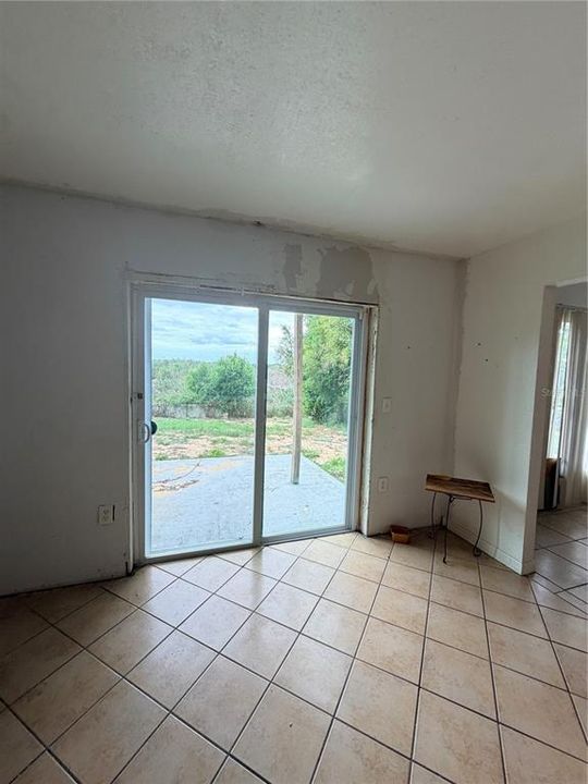 For Sale: $135,500 (2 beds, 2 baths, 1248 Square Feet)