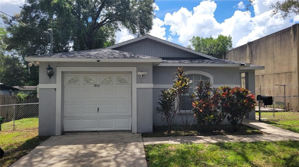 For Rent: $1,995 (3 beds, 2 baths, 1346 Square Feet)