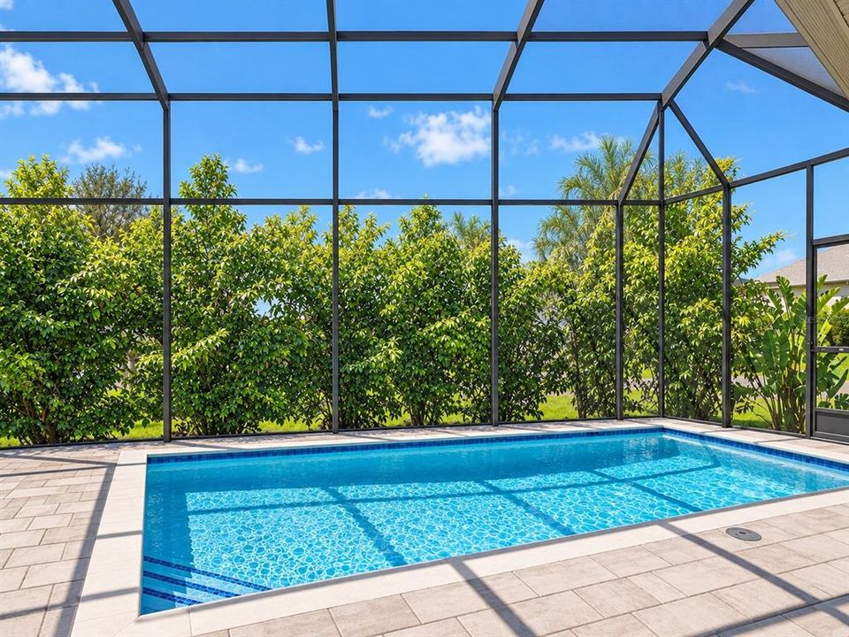 For Sale: $674,900 (3 beds, 2 baths, 2245 Square Feet)