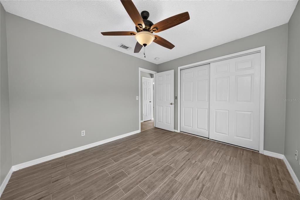 For Sale: $378,000 (3 beds, 2 baths, 1563 Square Feet)
