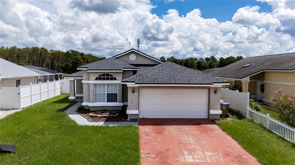 For Sale: $378,000 (3 beds, 2 baths, 1563 Square Feet)