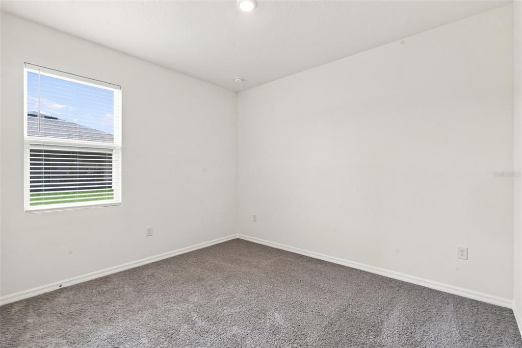 For Rent: $2,300 (4 beds, 2 baths, 2031 Square Feet)