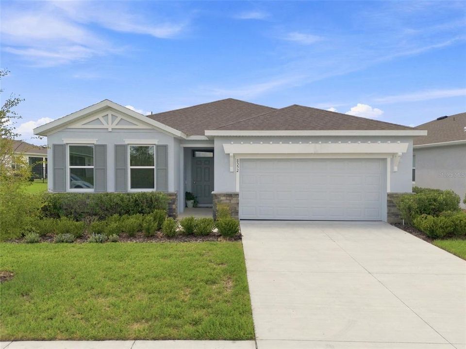 For Rent: $2,300 (4 beds, 2 baths, 2031 Square Feet)