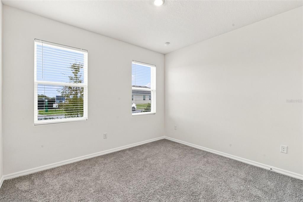For Rent: $2,300 (4 beds, 2 baths, 2031 Square Feet)